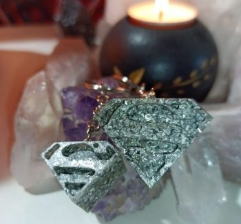 Orgonite Schlüsselanhänger Superman 2 Größen 8 und 15 gr.