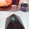 Exklusive große Orgonit-Pyramide 4 Seiten IRON CHIP 300 gr - Imagen 6